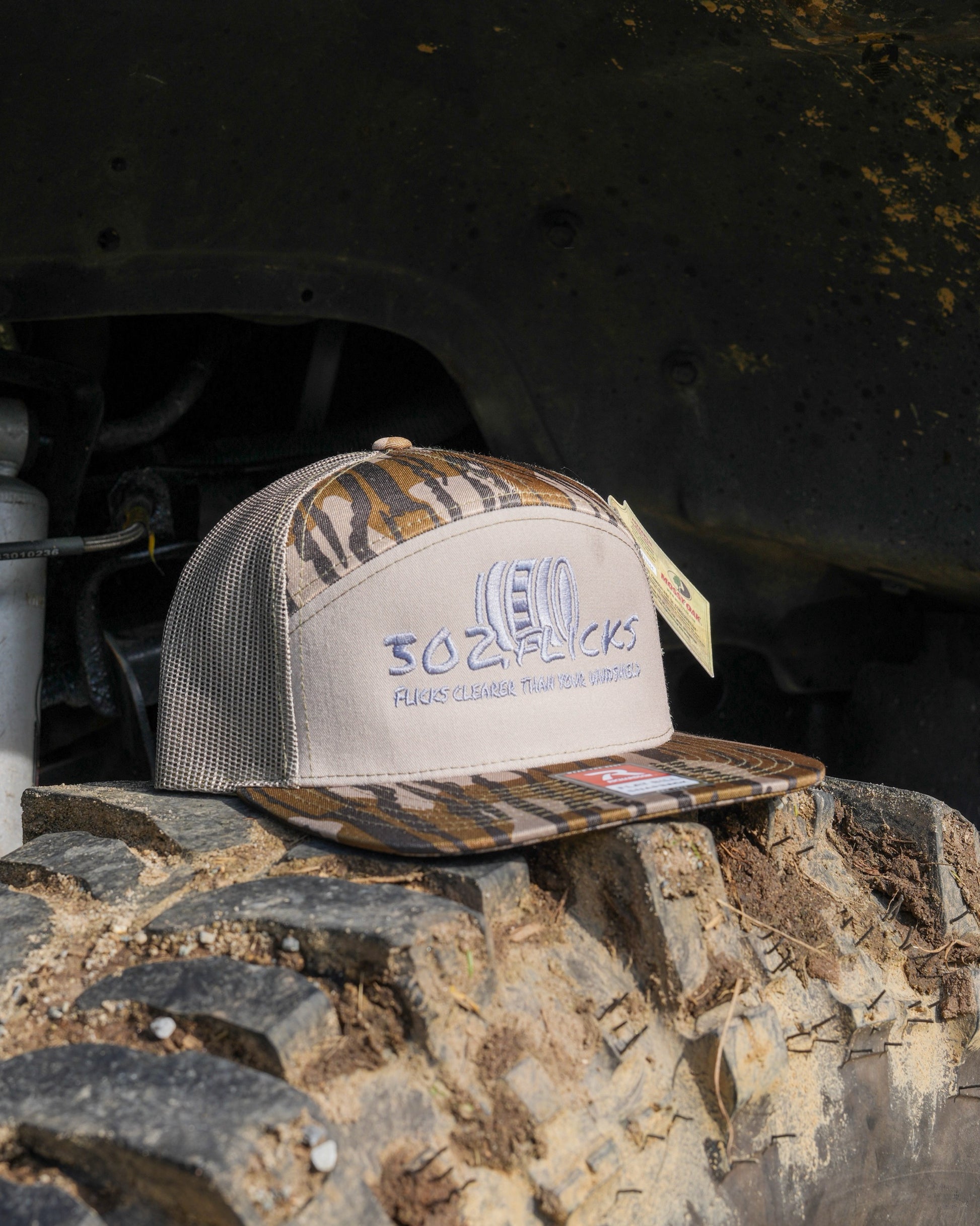 “302.Flicks” 168p Hat