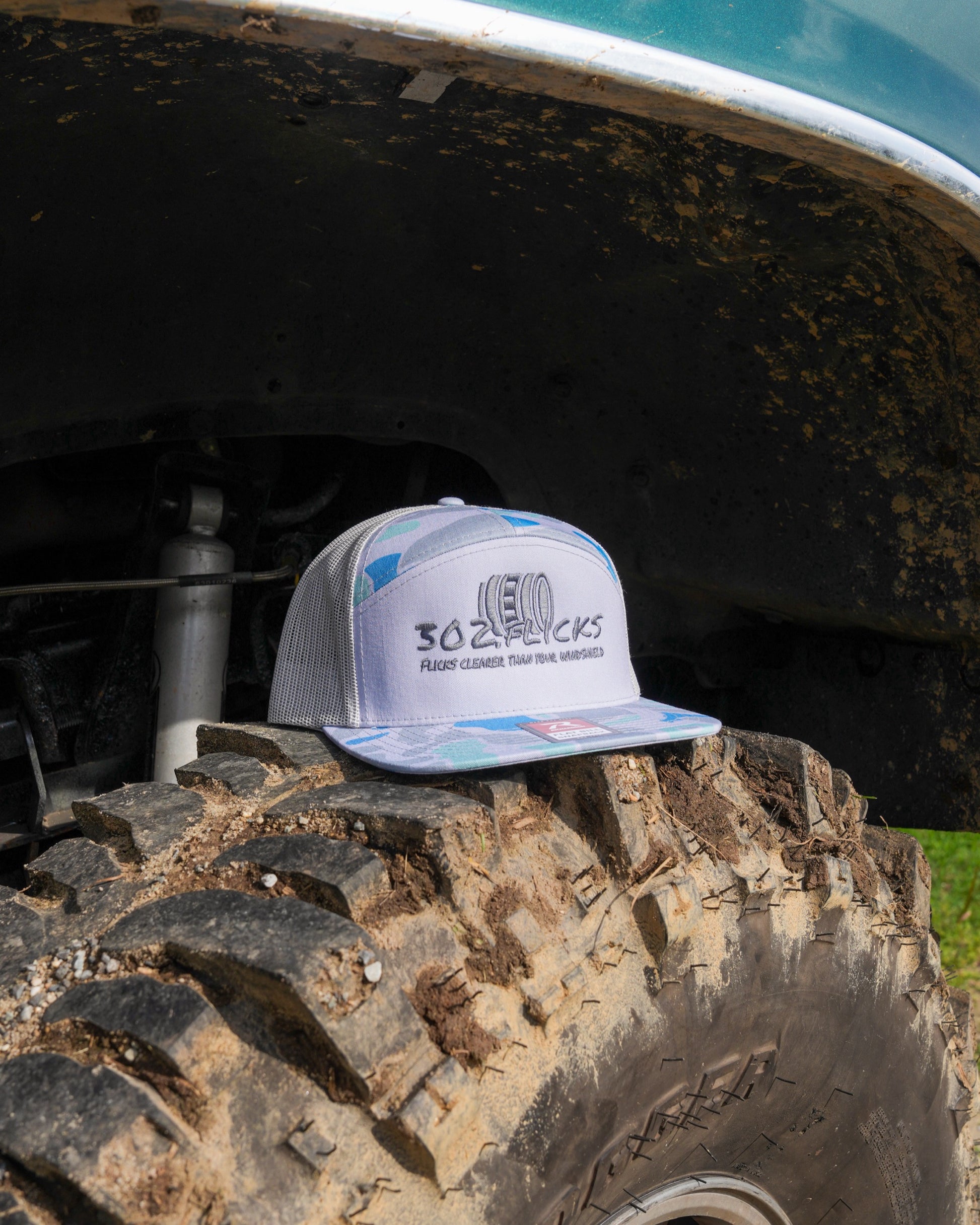 “302.Flicks” 168p Hat